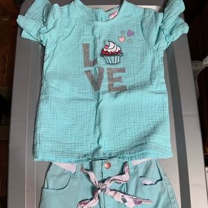 NWOT 365 Kids 2 piece outfit size 7